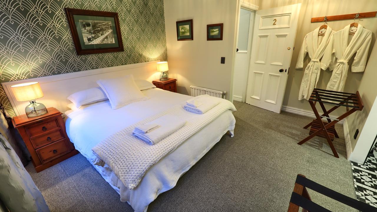 The Ferry Bed & Breakfast Квінстаун Екстер'єр фото